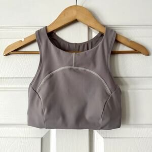 LuluLemon Tough Train High-Neck Sports Bra Sz 4